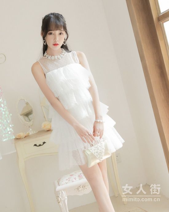 曼妙蕾丝,轻熟女也能是撩人小妖精
